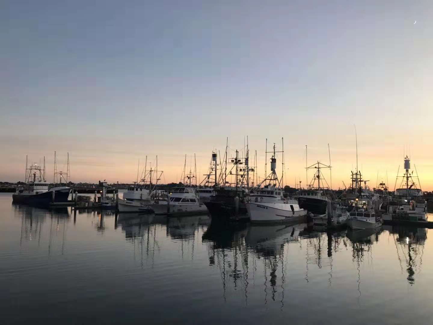 圣地亞哥-白天它不懂夜的黑，我卻懂得你的美-攝影國際部